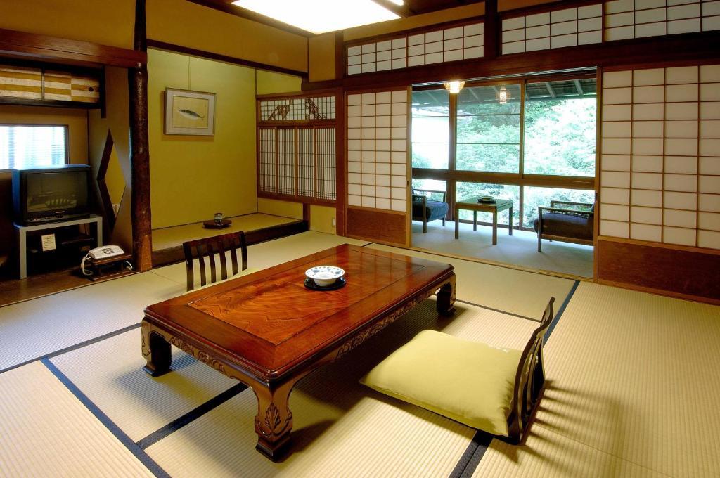 Yutouya Ryokan Тойока Стая снимка