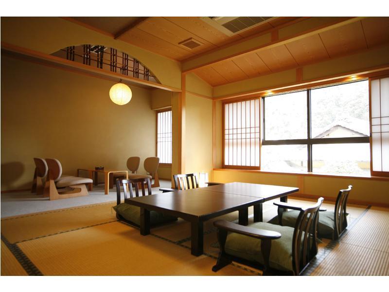 Yutouya Ryokan Тойока Екстериор снимка