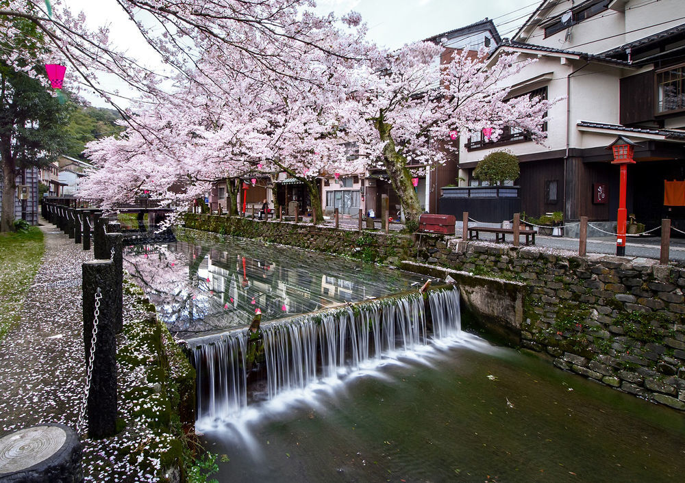 Yutouya Ryokan Тойока Екстериор снимка