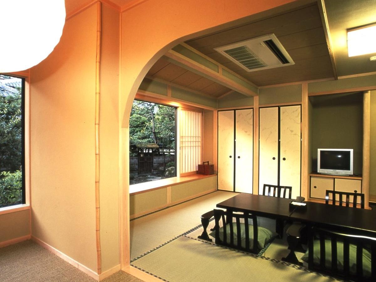 Yutouya Ryokan Тойока Екстериор снимка