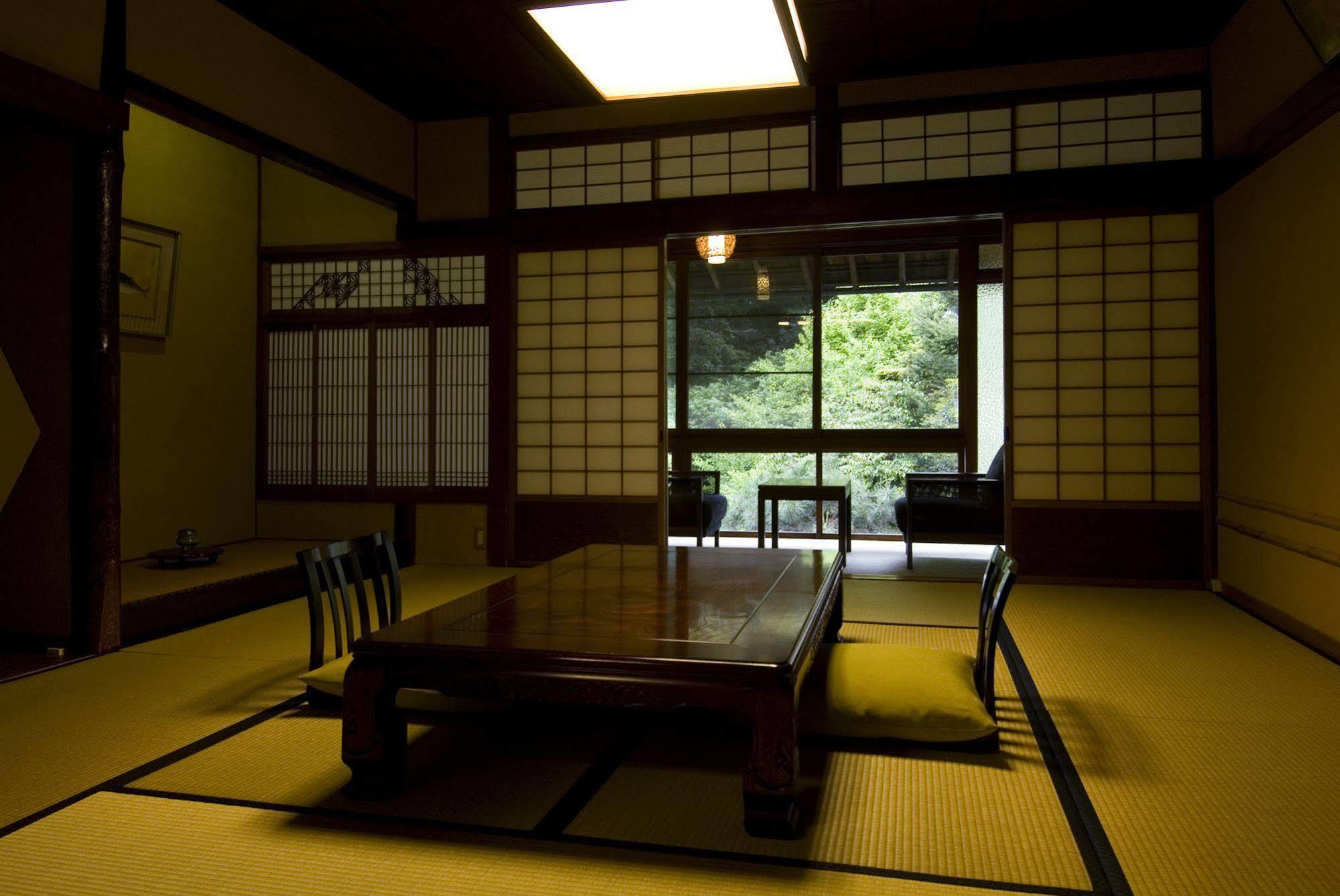 Yutouya Ryokan Тойока Екстериор снимка